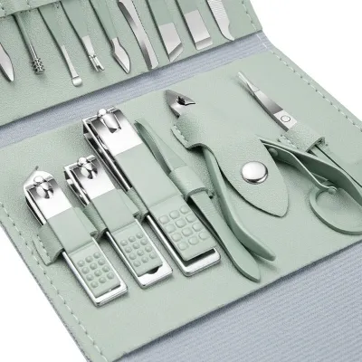 Classic Portable Nail Care Kit 